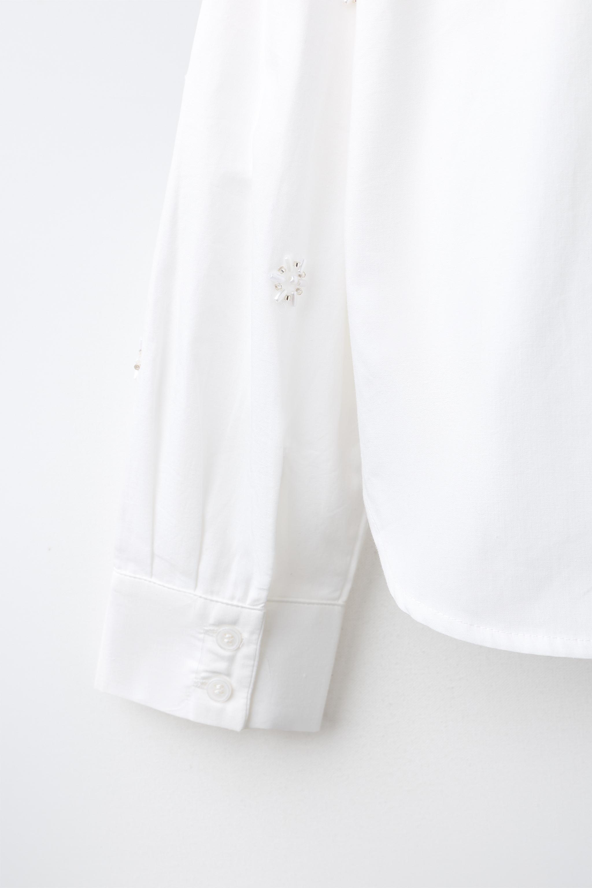 PACK CHEMISE ET TOP FRONCÉ À RAYURES AVEC DÉCOR FANTAISIE